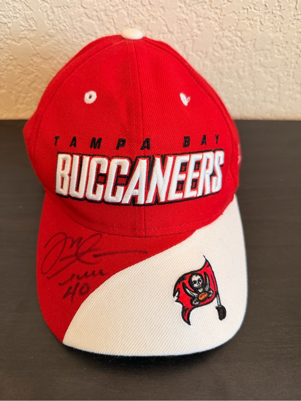Tampa Bay Buccaneers Football NFL Baseball Cap Hat Signed by Mike Alstott New